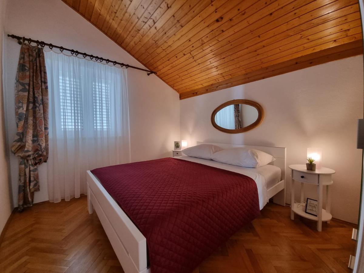 Apartment Zen Grebastica Bagian luar foto